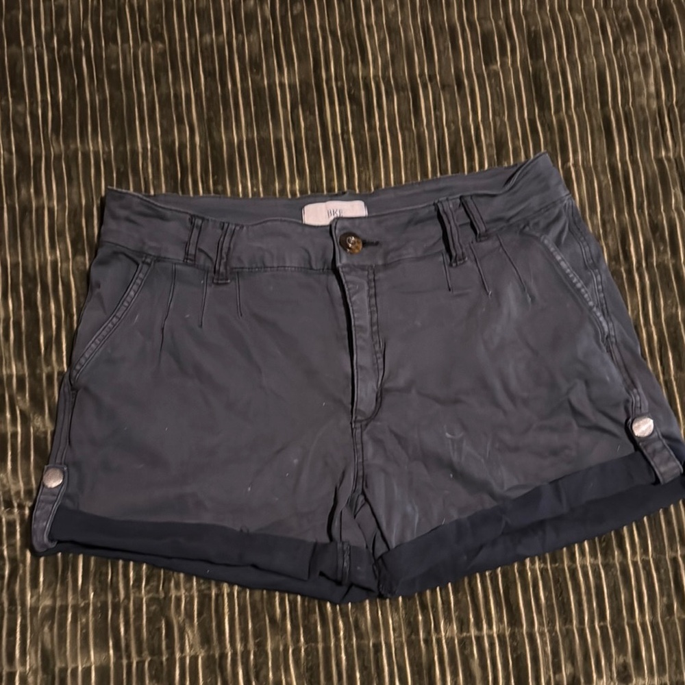Women's Gray Shorts BKE cuffed pleated buttons on sides